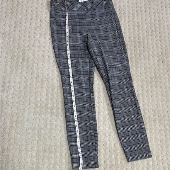Camber Grace Women’s Gray Plaid Trousers. Size Small. - Picture 6 of 8